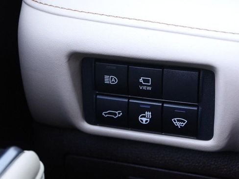 Used 2021 Toyota Highlander Platinum image 22