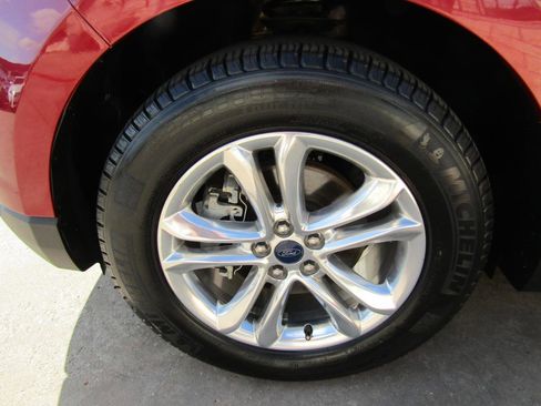 Used 2018 Ford Edge SEL w/ Equipment Group 201A image 7