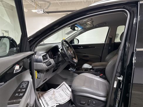 Used 2016 Kia Sorento EX w/ EX Premium Package image 19