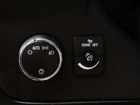 Used 2015 Chevrolet Express 4500 image 26