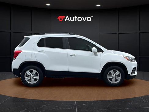 Used 2019 Chevrolet Trax LT w/ LT Convenience Package AWD/4WD image 6