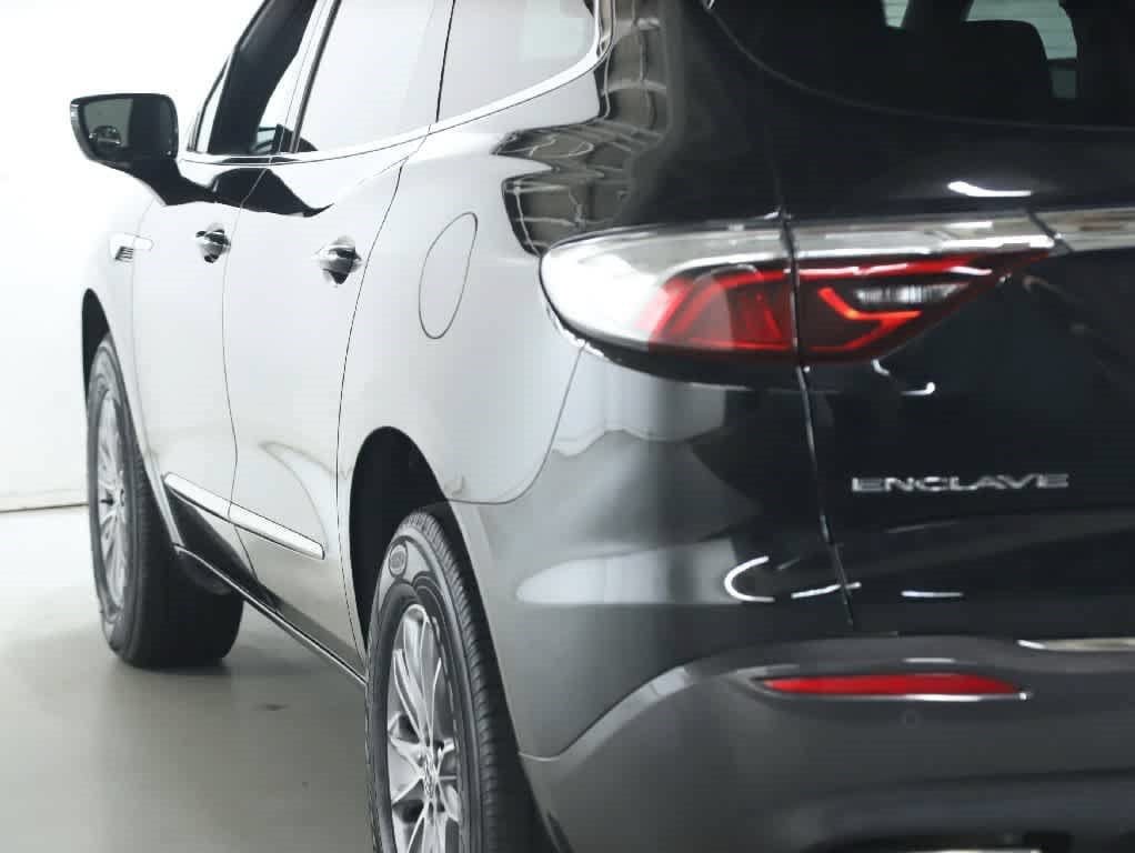 Used 2024 Buick Enclave Essence FWD image 41