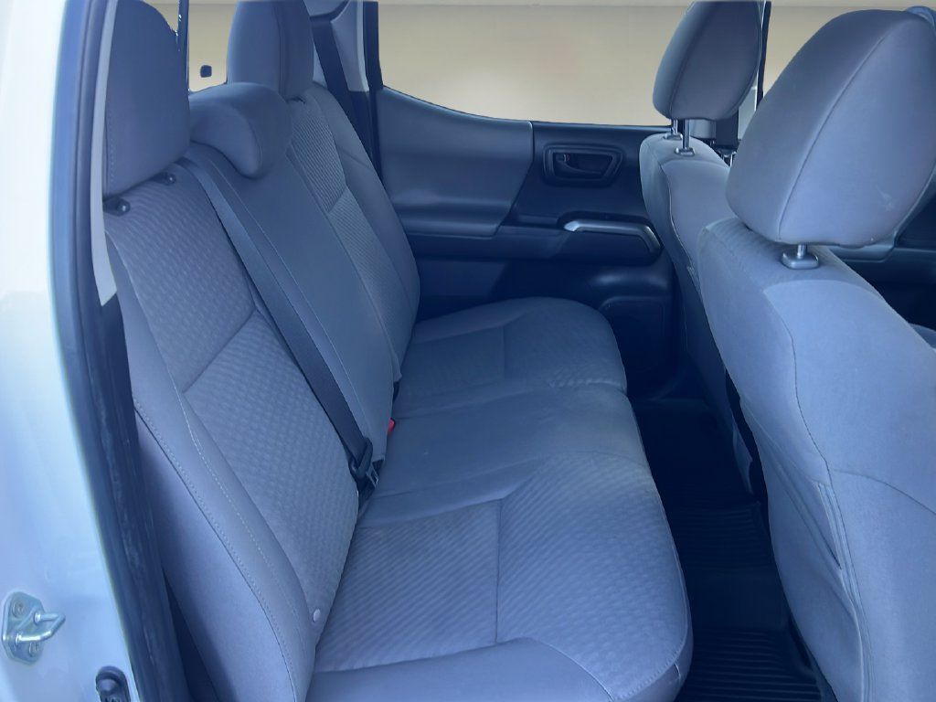 Certified 2022 Toyota Tacoma SR5 w/ Technology Package RWD image 16