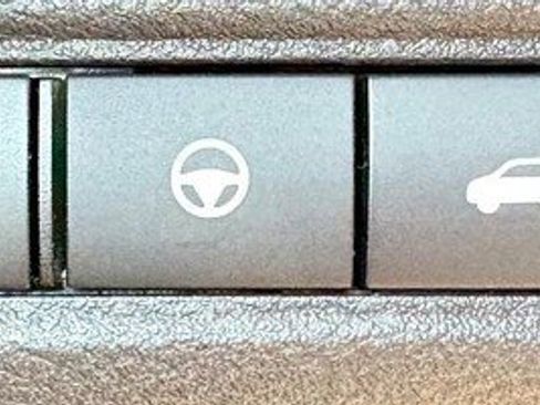 Used 2025 Nissan Pathfinder Platinum w/ Cargo Package FWD image 21