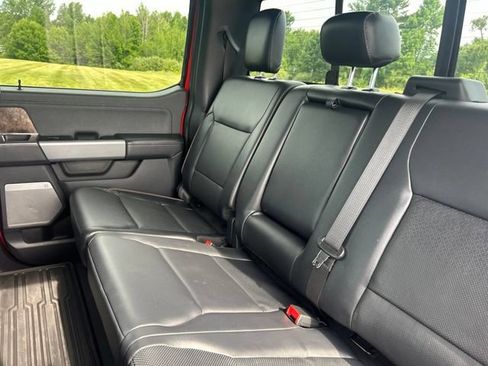 Used 2024 Ford F250 Lariat w/ Lariat Ultimate Package AWD/4WD image 32