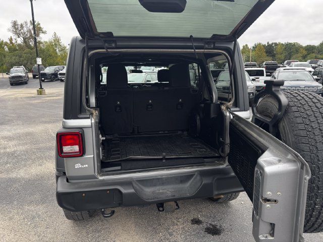 Used 2018 Jeep Wrangler Unlimited Sport S AWD/4WD image 6