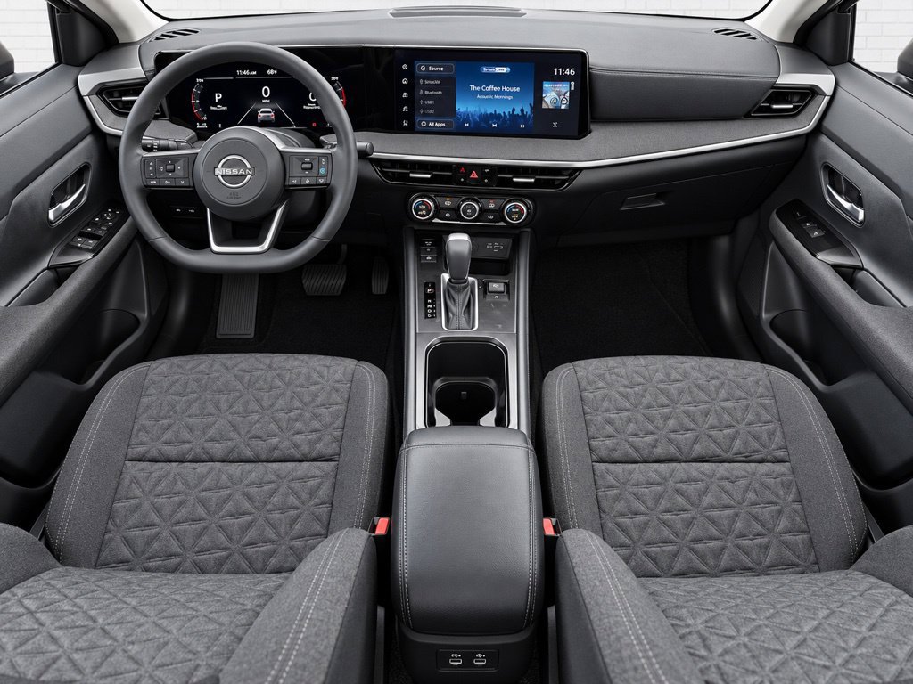 Used 2025 Nissan Kicks SV w/ Charging Package AWD/4WD image 8
