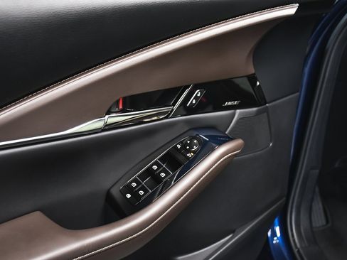 Used 2022 MAZDA CX-30 2.5 Turbo w/ Premium Package image 10