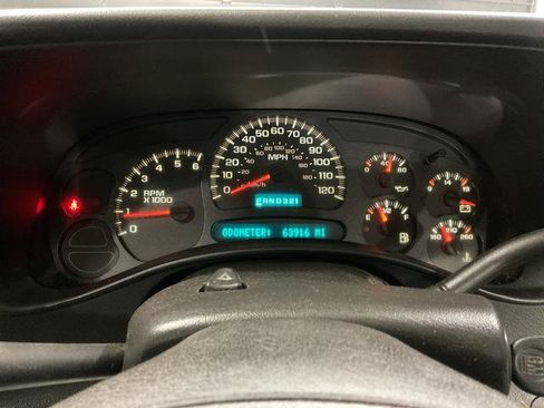 Used 2005 Chevrolet Silverado 1500 2WD Regular Cab image 12