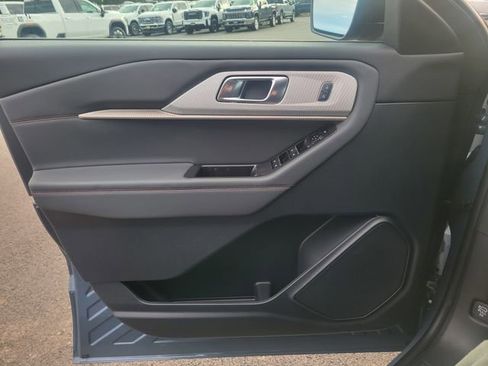New 2026 Ford Explorer Active image 22