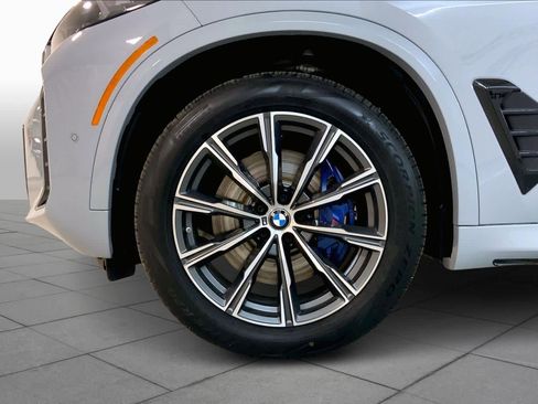 New 2026 BMW X5 xDrive40i w/ Executive Package image 11