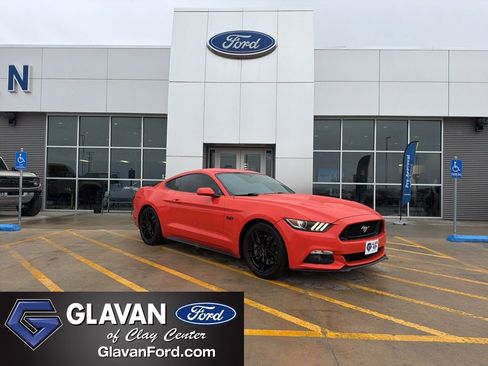 Used 2016 Ford Mustang GT RWD image 1