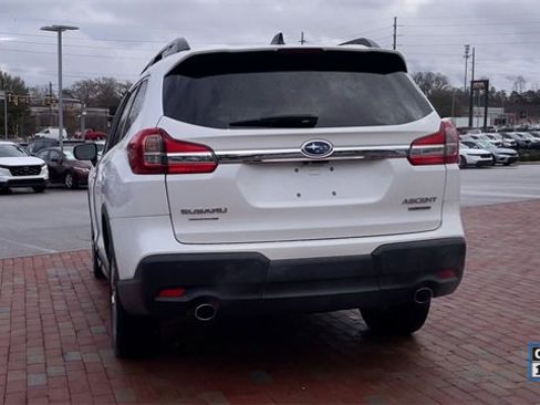 Used 2022 Subaru Ascent Limited image 8