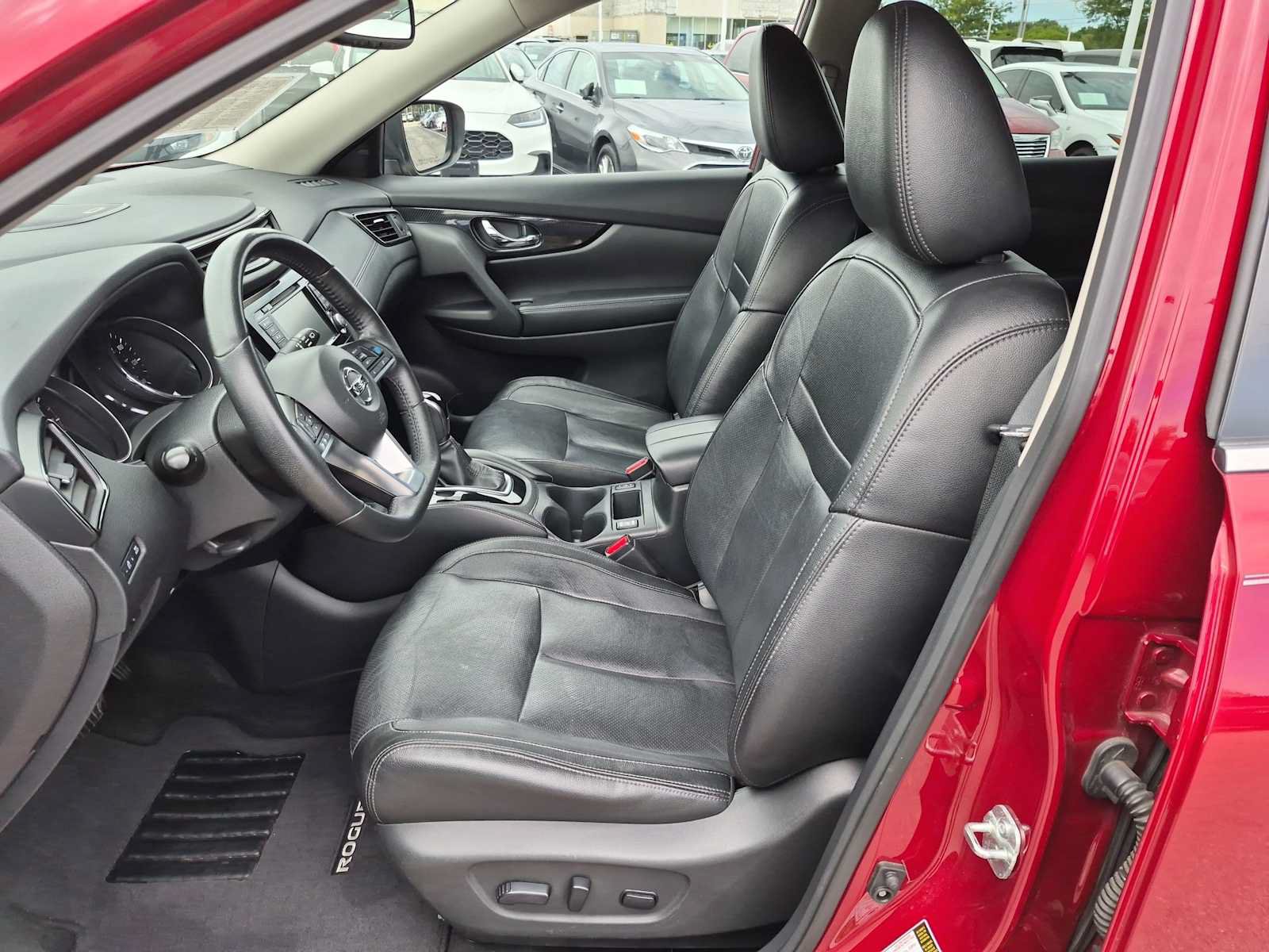Used 2019 Nissan Rogue SL w/ Premium Package AWD/4WD image 16
