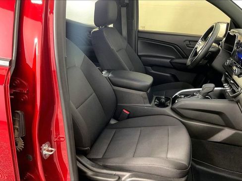 Used 2023 Chevrolet Colorado Trail Boss w/ Technology Package AWD/4WD image 10