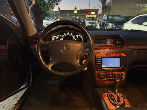 Used 2006 Mercedes-Benz S 500 image 16