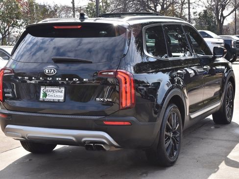 Used 2020 Kia Telluride SX w/ SX Prestige Package image 8