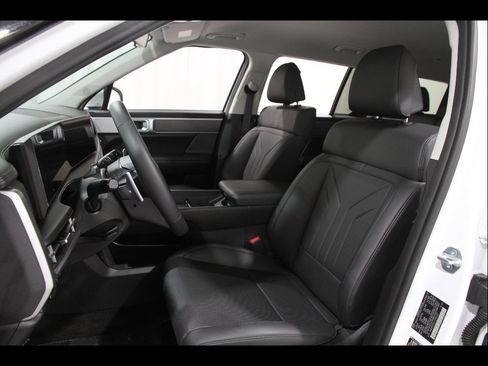 Certified 2026 Hyundai Santa Fe SEL image 5