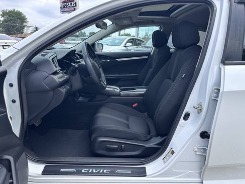 Used 2020 Honda Civic EX image 11