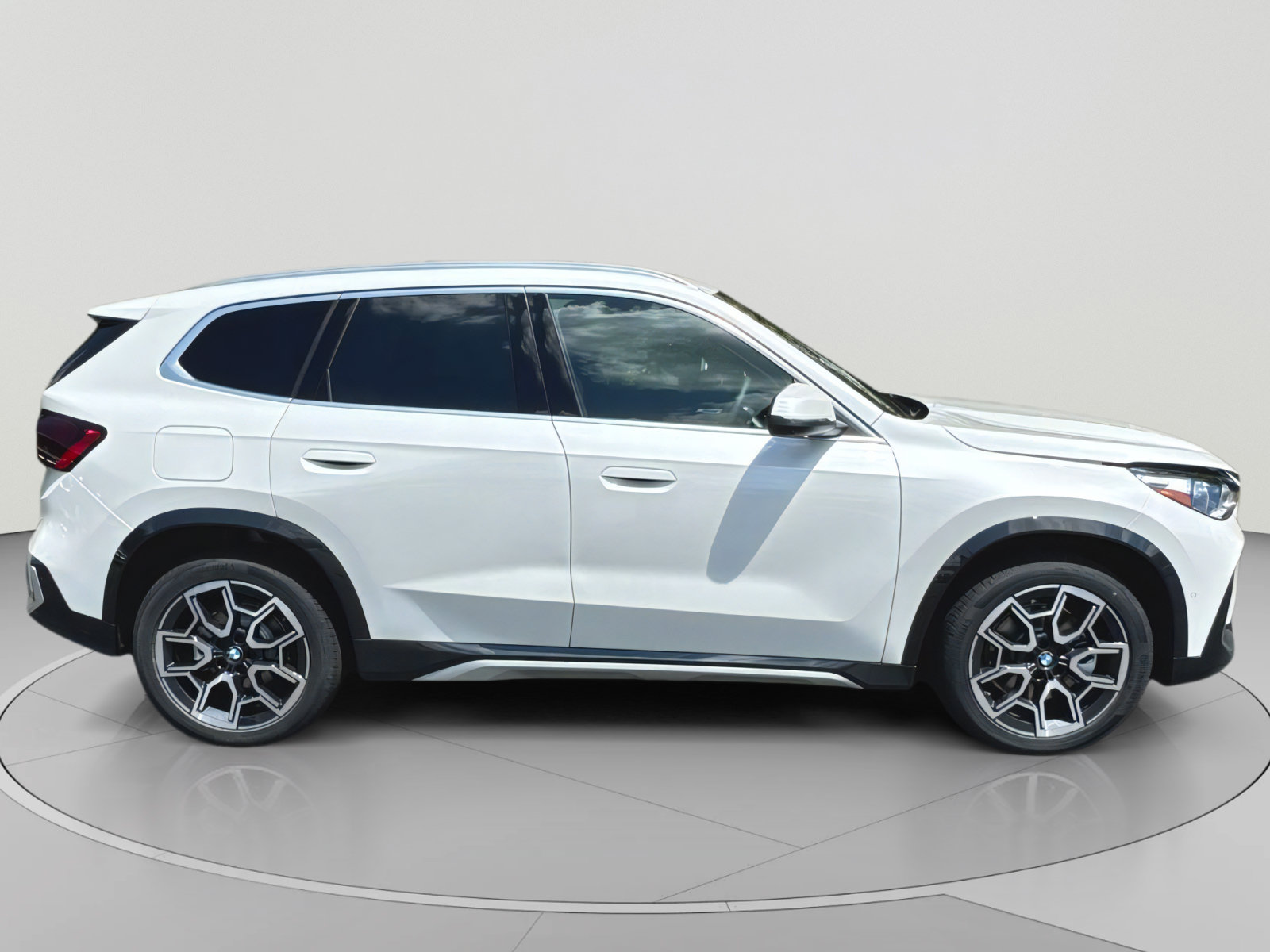 New 2026 BMW X1 xDrive28i w/ Technology Package AWD/4WD image 40