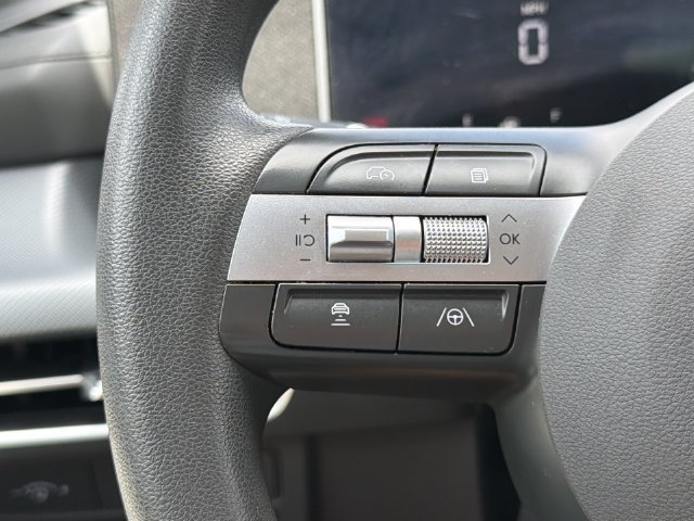 Used 2025 Hyundai Sonata SEL FWD image 28