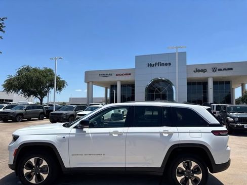 Used 2022 Jeep Grand Cherokee Limited 4xe AWD/4WD image 8
