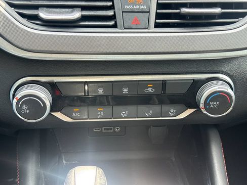 Used 2025 Nissan Altima 2.5 SR FWD image 24