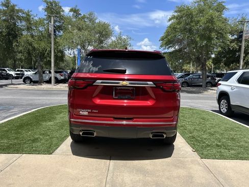 Used 2023 Chevrolet Traverse High Country AWD/4WD image 5