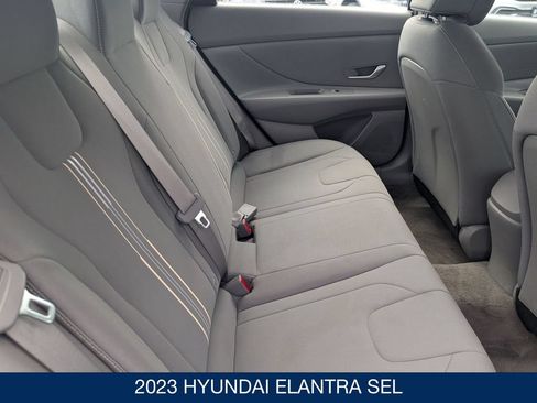 Used 2023 Hyundai Elantra SEL w/ Preferred Accessory Package FWD image 28