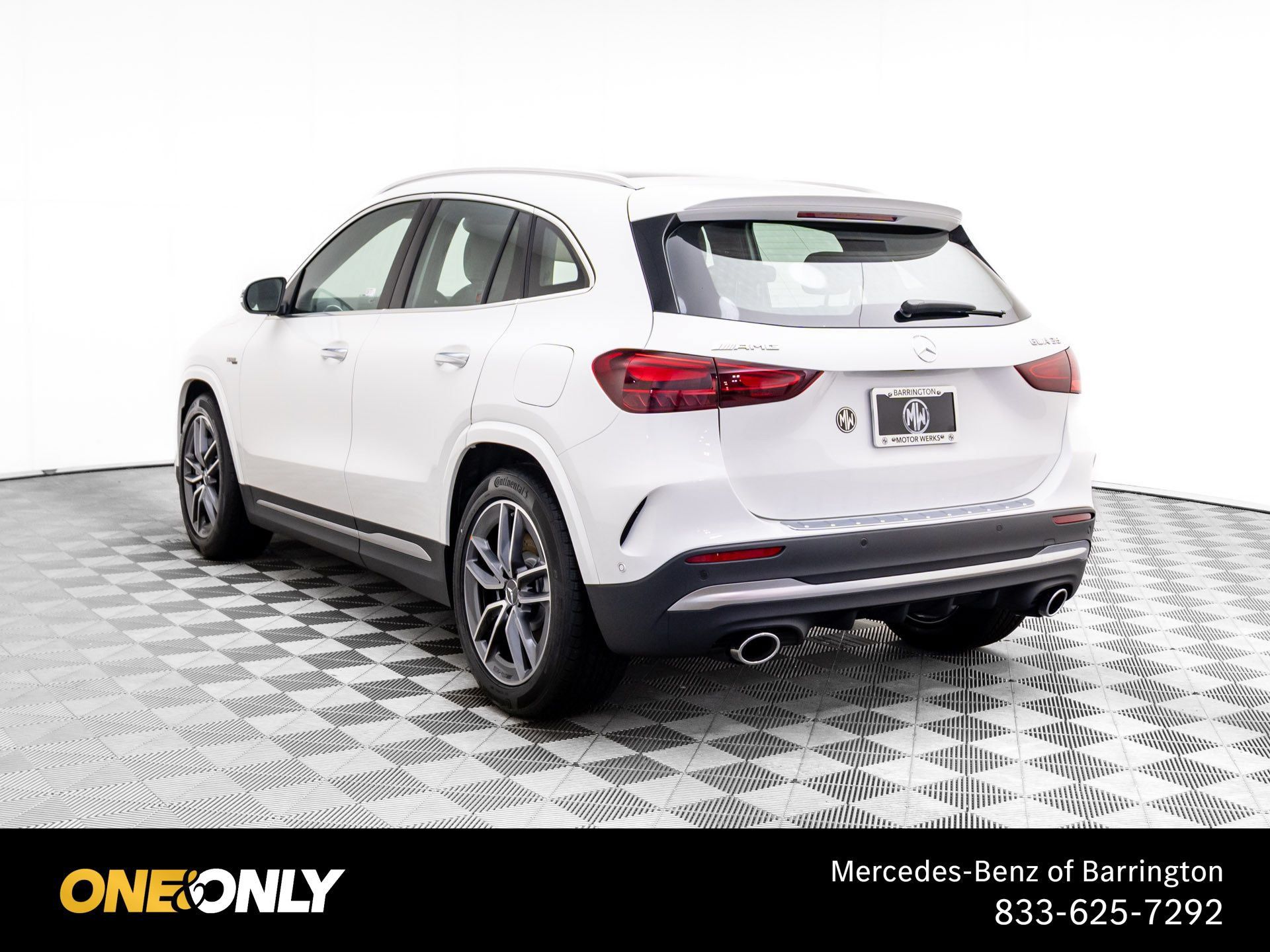 New 2026 Mercedes-Benz GLA 35 AMG 4MATIC image 3