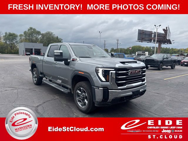 Used 2026 GMC Sierra 2500 SLT AWD/4WD image 1