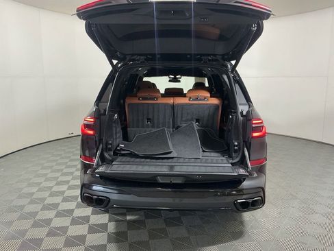 Certified 2025 BMW X7 M60i image 32