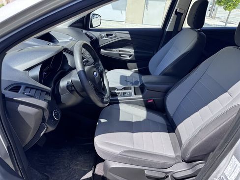 Used 2019 Ford Escape S image 13