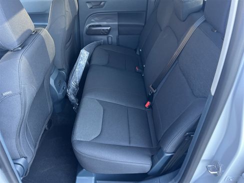 New 2025 Ford Maverick XL image 18