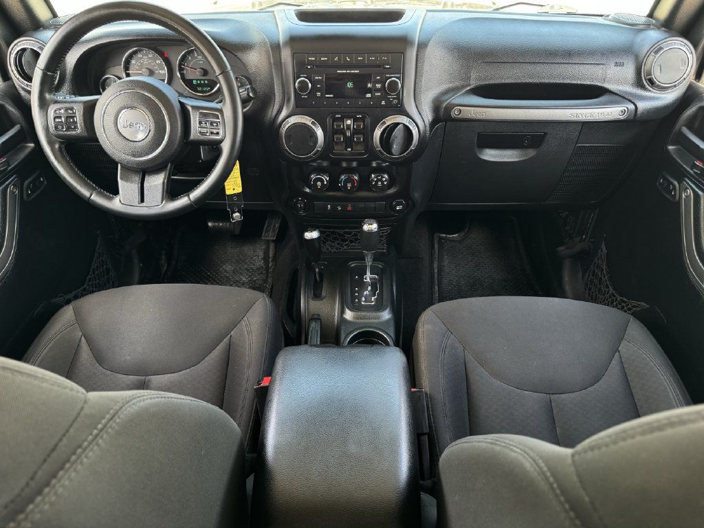 Used 2018 Jeep Wrangler Unlimited Sport S AWD/4WD image 9