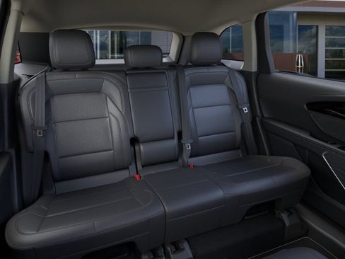New 2026 Lincoln Nautilus Premier AWD/4WD image 12