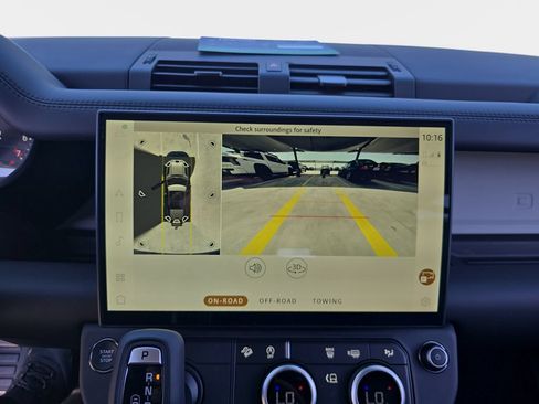 New 2026 Land Rover Defender 110 X-Dynamic SE AWD/4WD image 23