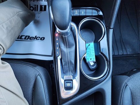 Used 2024 Buick Encore GX Preferred image 42