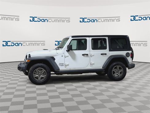 Used 2018 Jeep Wrangler Unlimited Sport S image 6