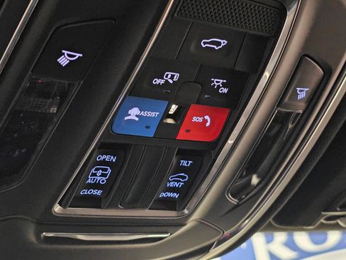 New 2026 Jeep Grand Cherokee Laredo AWD/4WD image 27