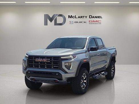 Used 2024 GMC Canyon AT4X AWD/4WD image 3
