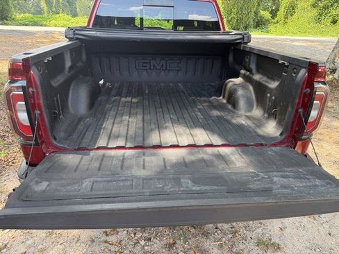 Used 2018 GMC Sierra 1500 SLT w/ Enhanced Driver Alert Package RWD image 7