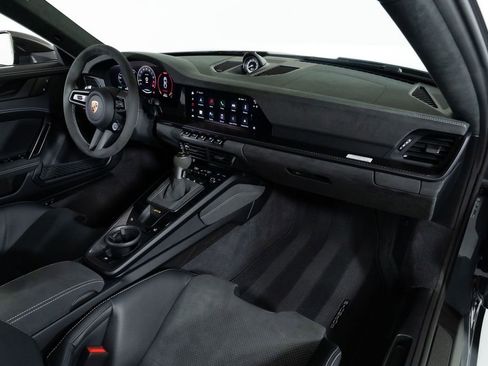 Used 2025 Porsche 911 GT3 w/ Weissach Package image 29