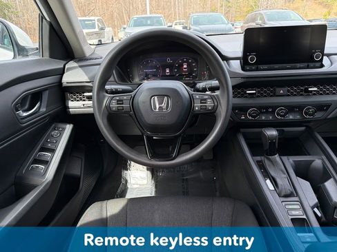 Used 2024 Honda Accord EX image 17