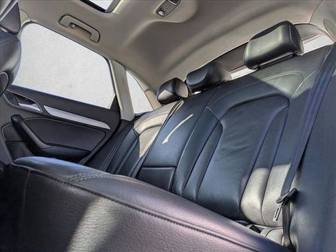 Used 2017 Audi Q3 2.0T Premium image 21