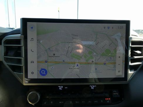 Used 2025 Toyota Tundra Limited image 33