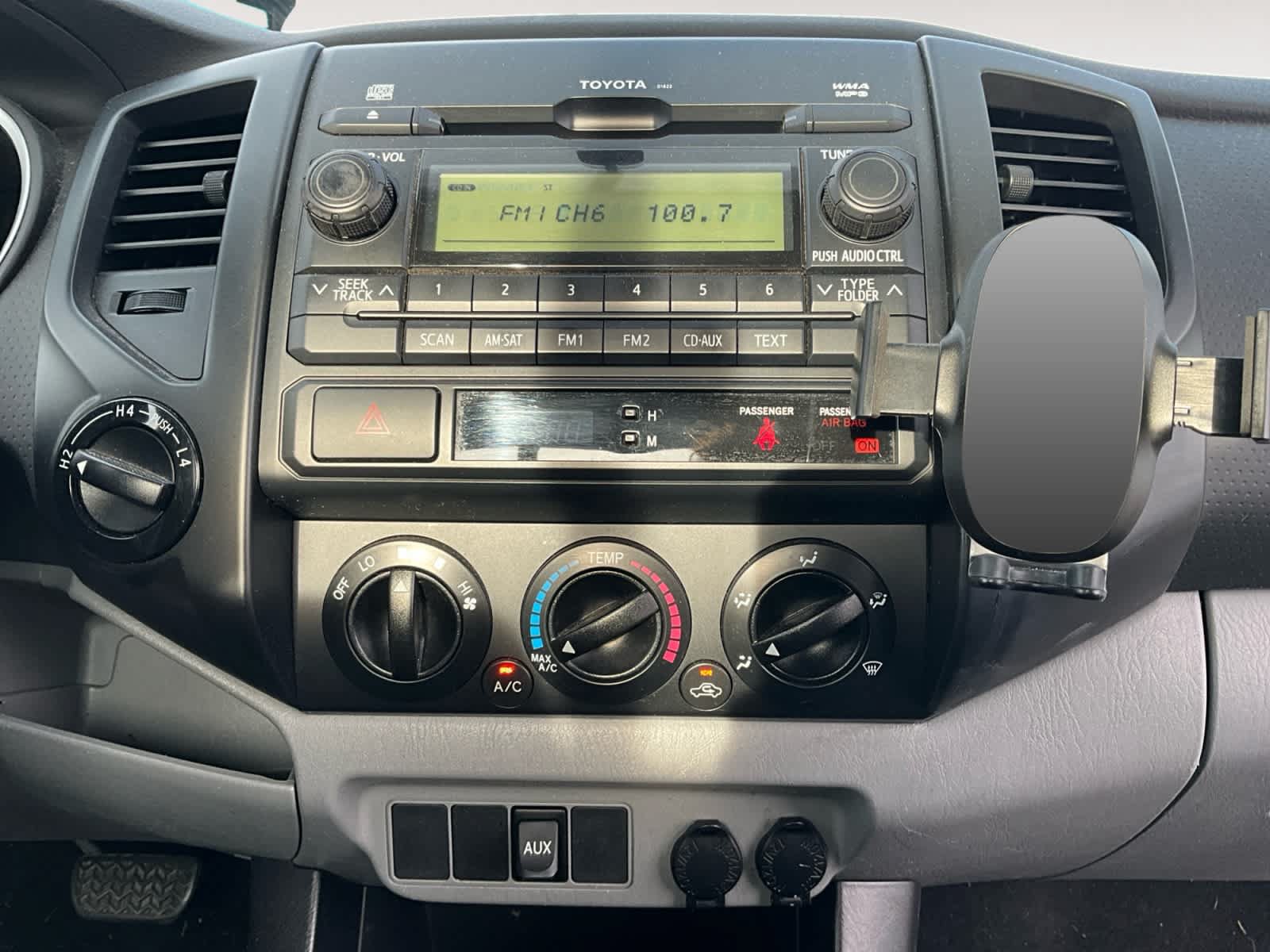 Used 2012 Toyota Tacoma 4x4 Regular Cab image 11