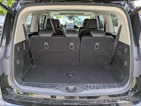 Used 2026 INFINITI QX80 Luxe w/ Cargo Package AWD/4WD image 13