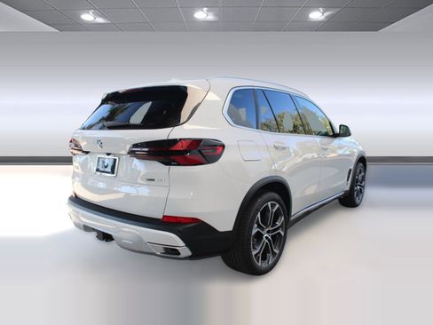 Used 2026 BMW X5 sDrive40i RWD image 9
