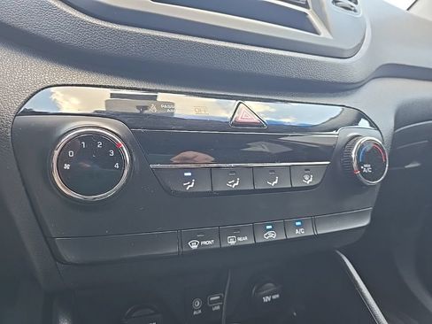 Used 2017 Hyundai Tucson SE w/ SE Popular Package 02 AWD/4WD image 24